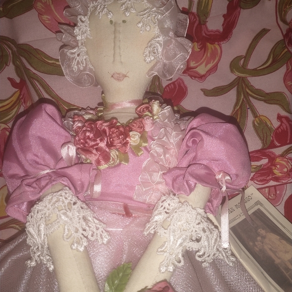 ENCHANTING CARMEN MANAGO BALLERINA DOLL - Picture 10 of 16